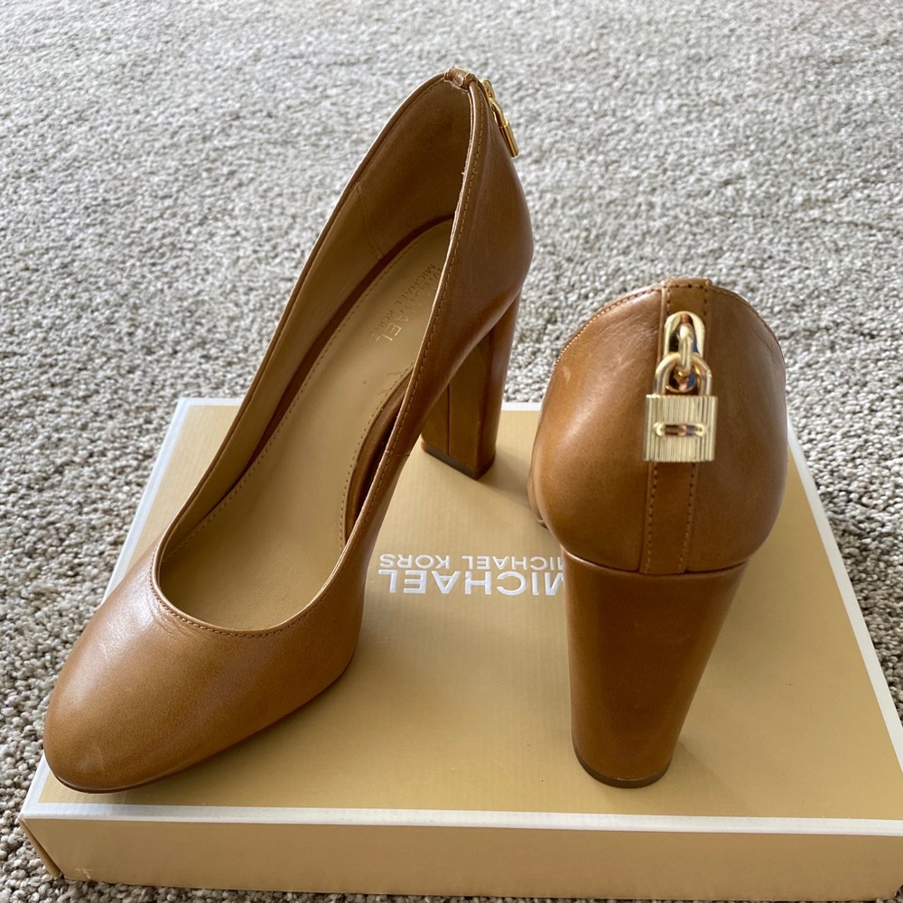 Michael Kors 3.5 inch pump